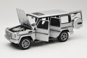 Mercedes G55 AMG W463 Stříbrný AUTOart 1:18 76247 Kov – obrázek 2 z 8