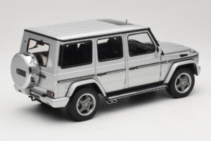 Mercedes G55 AMG W463 Stříbrný AUTOart 1:18 76247 Kov – obrázek 3 z 8