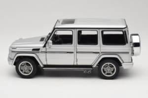 Mercedes G55 AMG W463 Stříbrný AUTOart 1:18 76247 Kov – obrázek 4 z 8