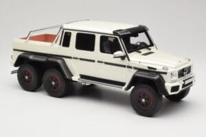 Mercedes AMG G63 6x6 W463 Bílý GT Spirit 1:18 GT100 Pryskyřice – obrázek 4 z 6