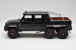 Mercedes AMG G63 W463 6x6 Gloss Černý AUTOart 1:18 76306 Kompozit – obrázek 4 z 8