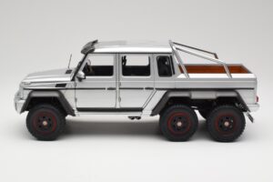 Mercedes AMG G63 W463 6x6 Iridium Stříbrný AUTOart 1:18 76301 Kompozit – obrázek 4 z 8