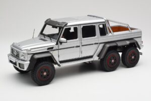 Mercedes AMG G63 W463 6x6 Iridium Stříbrný AUTOart 1:18 76301 Kompozit