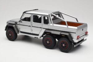 Mercedes AMG G63 W463 6x6 Iridium Stříbrný AUTOart 1:18 76301 Kompozit – obrázek 7 z 8