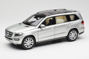 Mercedes GL-Class X166 Iridium Stříbrný Metallic Norev 1:18 B66960097 Kov