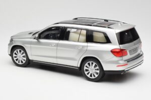 Mercedes GL-Class X166 Iridium Stříbrný Metallic Norev 1:18 B66960097 Kov – obrázek 7 z 8