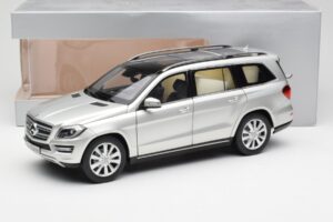 Mercedes GL-Class X166 Iridium Stříbrný Metallic Norev 1:18 B66960097 Kov – obrázek 8 z 8