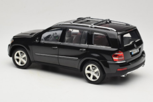 Mercedes GL X164 Period Brown Minichamps 1:18 B66962336 Kov – obrázek 7 z 8