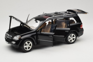 Mercedes GL X164 Tanzanite Blue Minichamps 1:18 B66962335 Kov – obrázek 2 z 8