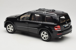 Mercedes GL X164 Tanzanite Blue Minichamps 1:18 B66962335 Kov – obrázek 7 z 8