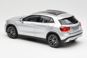 Mercedes GLA X156 Polar Stříbrný Metalíza Norev 1:18 B66960267 Kov – obrázek 7 z 8