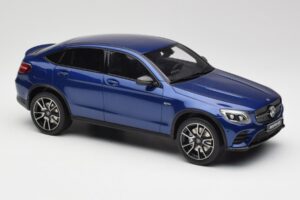 Mercedes AMG GLC 43 Coupe Brilliant Modrý GT Spirit 1:18 B66960468 Pryskyřice – obrázek 4 z 6