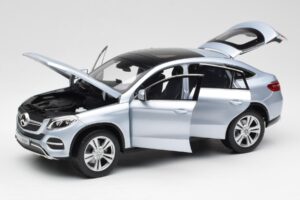 Mercedes GLE Coupe C292 Diamond Stříbrný Norev 1:18 B66960358 Kov – obrázek 2 z 8