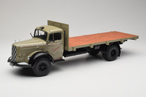 Mercedes L6600 Rungewagen Šedý Černý Minichamps 1:18 109031050-R1 Kov