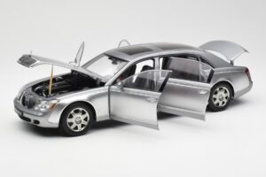 Maybach 62 LWB Himalaya Stříbrný Dealer Edition AUTOart 1:18 B66962178 Kov – obrázek 2 z 8