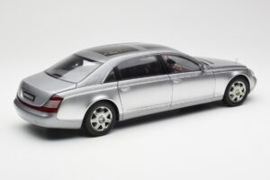 Maybach 62 LWB Himalaya Stříbrný Dealer Edition AUTOart 1:18 B66962178 Kov – obrázek 3 z 8