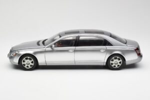 Maybach 62 LWB Himalaya Stříbrný Dealer Edition AUTOart 1:18 B66962178 Kov – obrázek 4 z 8