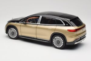 Mercedes Maybach EQS 680 V297 Béžový NZG 1:18 B66960592 Kov – obrázek 7 z 8