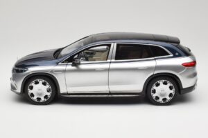 Mercedes Maybach EQS 680 V297 Modrý NZG 1:18 1060/23 Kov – obrázek 4 z 8