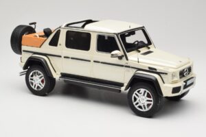 Mercedes Maybach G650 Landaulet W463 Bílý Schuco 1:18 450017800 Kov – obrázek 4 z 6