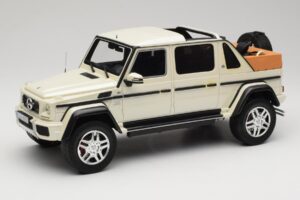 Mercedes Maybach G650 Landaulet W463 Bílý Schuco 1:18 450017800 Kov