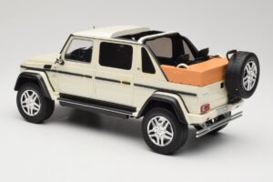 Mercedes Maybach G650 Landaulet W463 Bílý Schuco 1:18 450017800 Kov – obrázek 5 z 6