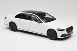Mercedes Maybach S 680 X223 Diamond White Norev 1:18 B66960666 Kov – obrázek 6 z 8