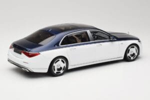 Mercedes Maybach S-Class Z223 Nautical Blue Diamond White Almost Real 1:18 820126 Kov – obrázek 3 z 8