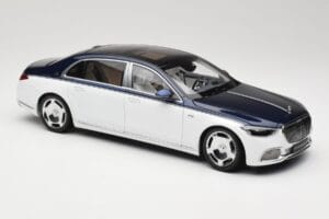 Mercedes Maybach S-Class Z223 Nautical Blue Diamond White Almost Real 1:18 820126 Kov – obrázek 6 z 8