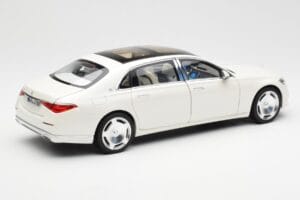 Mercedes Maybach S680 4Matic X223 Diamond Bílý Norev 1:18 183918 Kov – obrázek 3 z 8