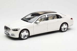 Mercedes Maybach S680 4Matic X223 Diamond Bílý Norev 1:18 183918 Kov