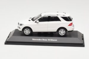 Mercedes ML W166 Calcit White Minichamps 1:43 B66960062 Kov