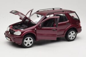 Mercedes ML55 AMG W163 Červený Maisto 1:18 50348 Kov – obrázek 2 z 8