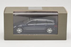 Mercedes R-Class W251 Tanzanite Blue Minichamps 1:43 B66962215 Kov – obrázek 4 z 4