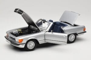 Mercedes R107 380 SL Stříbrný Norev 1:18 183725 Kov – obrázek 2 z 8