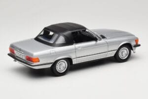 Mercedes R107 380 SL Stříbrný Norev 1:18 183725 Kov – obrázek 3 z 8