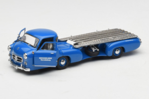 Mercedes Renntransporter Blue Wonder CMC 1:43 M-036K Kov – obrázek 2 z 8