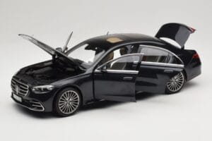 Mercedes S-Class W223 AMG Line Anthracite Blue Norev 1:18 183800 Kov – obrázek 2 z 8