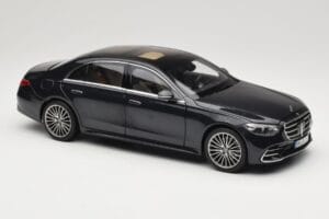 Mercedes S-Class W223 AMG Line Anthracite Blue Norev 1:18 183800 Kov – obrázek 6 z 8