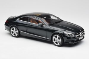 Mercedes S-Class Coupe C217 Smaragd Zelený Metallic Norev 1:18 B66961244 Kov – obrázek 6 z 8