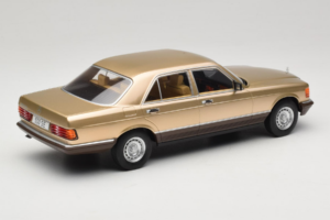 Mercedes S-Class W126 Metallic Beige MCG 1:18 MCG18548 Kov – obrázek 2 z 6