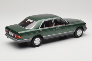 Mercedes S-Class W126 Metallic Green MCG 1:18 MCG18549 Kov – obrázek 2 z 6