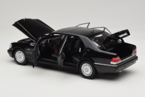 Mercedes S-Class W140 S600 Obsidian Black Metallic Norev 1:18 183045 Kov – obrázek 5 z 8
