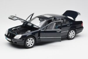 Mercedes S-Class W220 Modrý Maisto 1:18 56051 Kov – obrázek 2 z 8