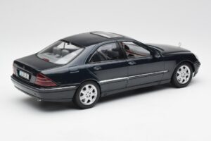 Mercedes S-Class W220 Modrý Maisto 1:18 56051 Kov – obrázek 3 z 8