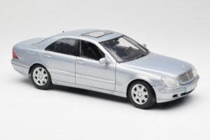 Mercedes S-Class W220 Světle Modrý Maisto 1:18 56050 Kov – obrázek 6 z 8