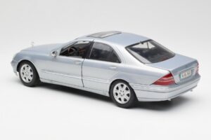 Mercedes S-Class W220 Světle Modrý Maisto 1:18 56050 Kov – obrázek 7 z 8