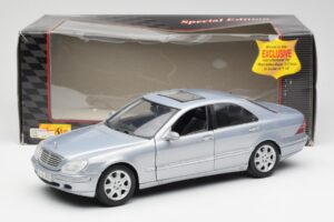 Mercedes S-Class W220 Světle Modrý Maisto 1:18 56050 Kov – obrázek 8 z 8