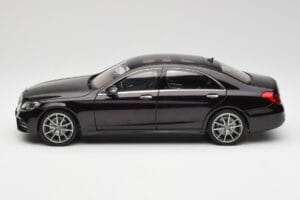 Mercedes S-Class W222 AMG Line Ruby Černý Metallic Norev 1:18 183483 Kov – obrázek 4 z 8