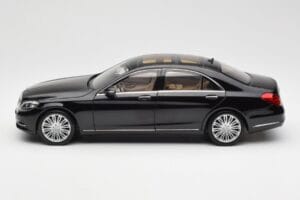 Mercedes S-Class W222 Černý Metallic Norev 1:18 183480 Kov – obrázek 4 z 8